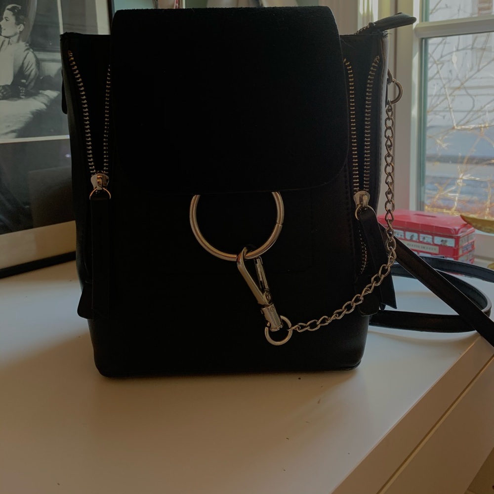 Backpack - Picture 2 of 4